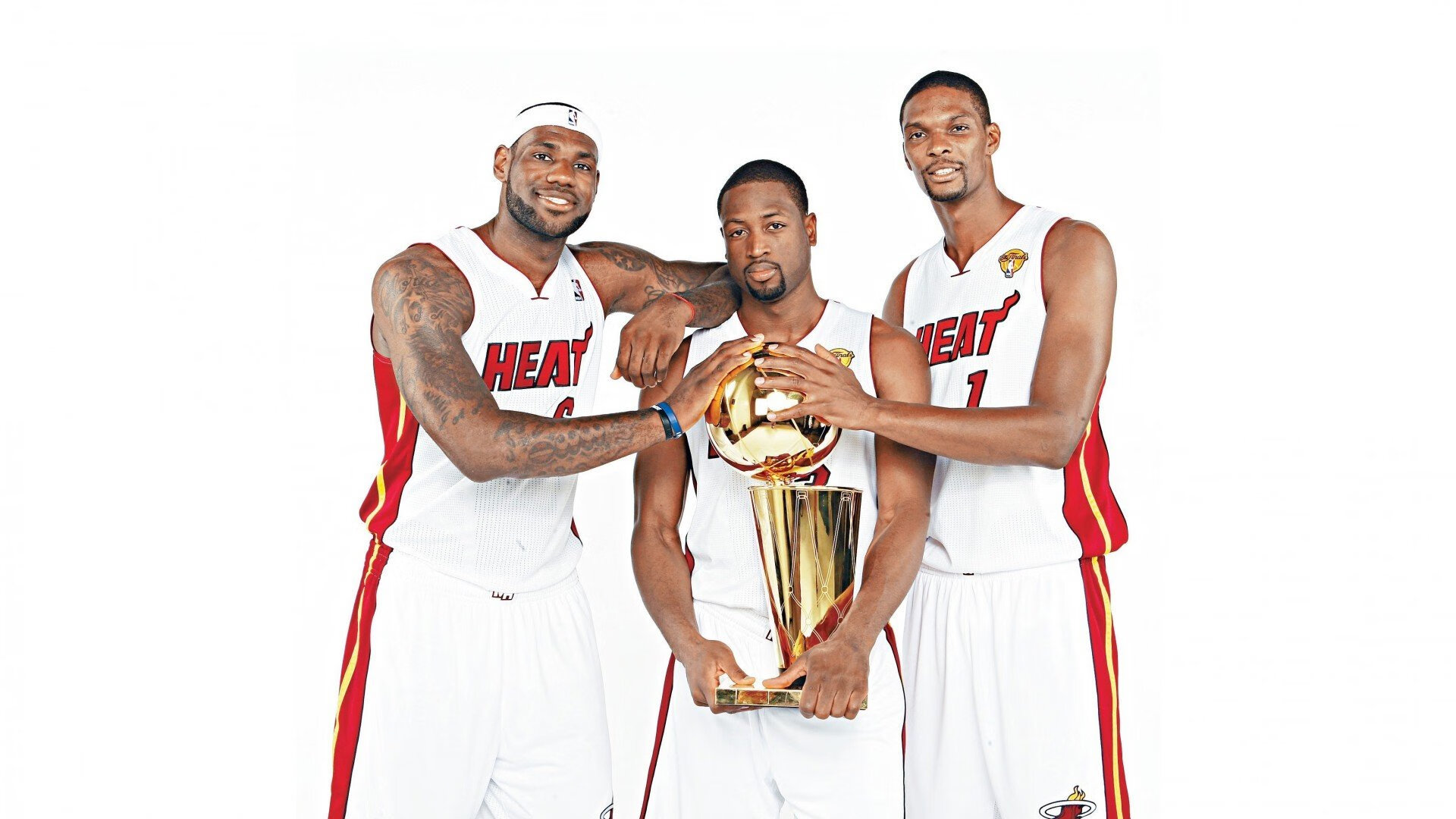 中国女篮用微笑赢得全场掌声，中国女篮虽败犹荣